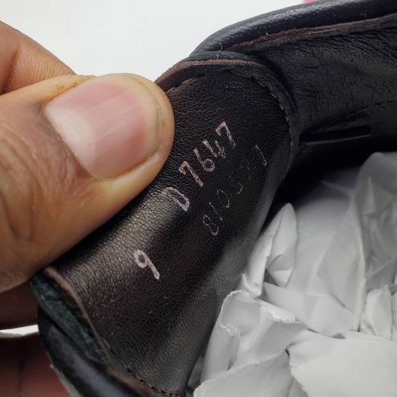 Allen Edmonds Shoe Men's 9 D Bartlett Black Leather Cap Toe Oxfords - Picture 3 of 9